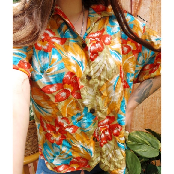 Vintage 80s 100% silk Hawaiian blouse top π - Picture 2 of 5